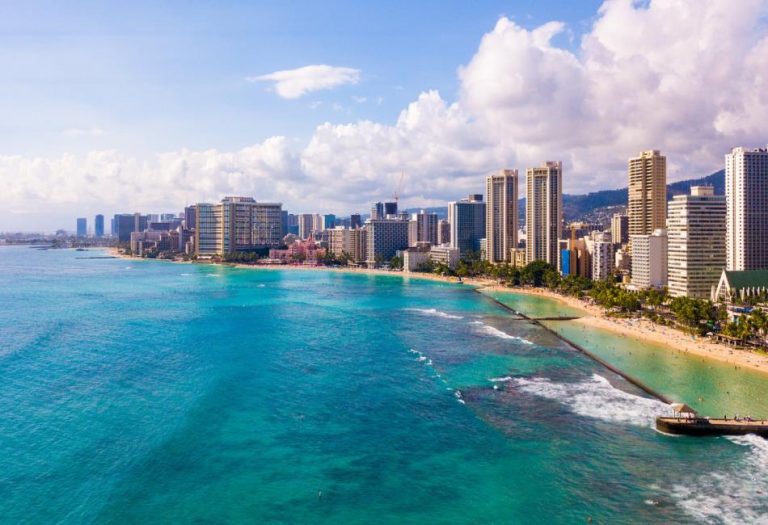 Is Hawaii the Ultimate Holiday Escape? Why Paradise Beckons this Season