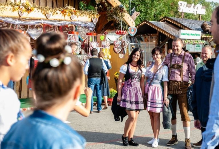 Latest Oktoberfest Fashion Trends in 2025