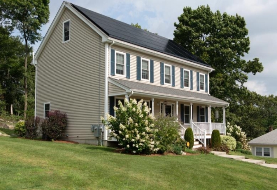 Home’s Exterior a Fresh Start